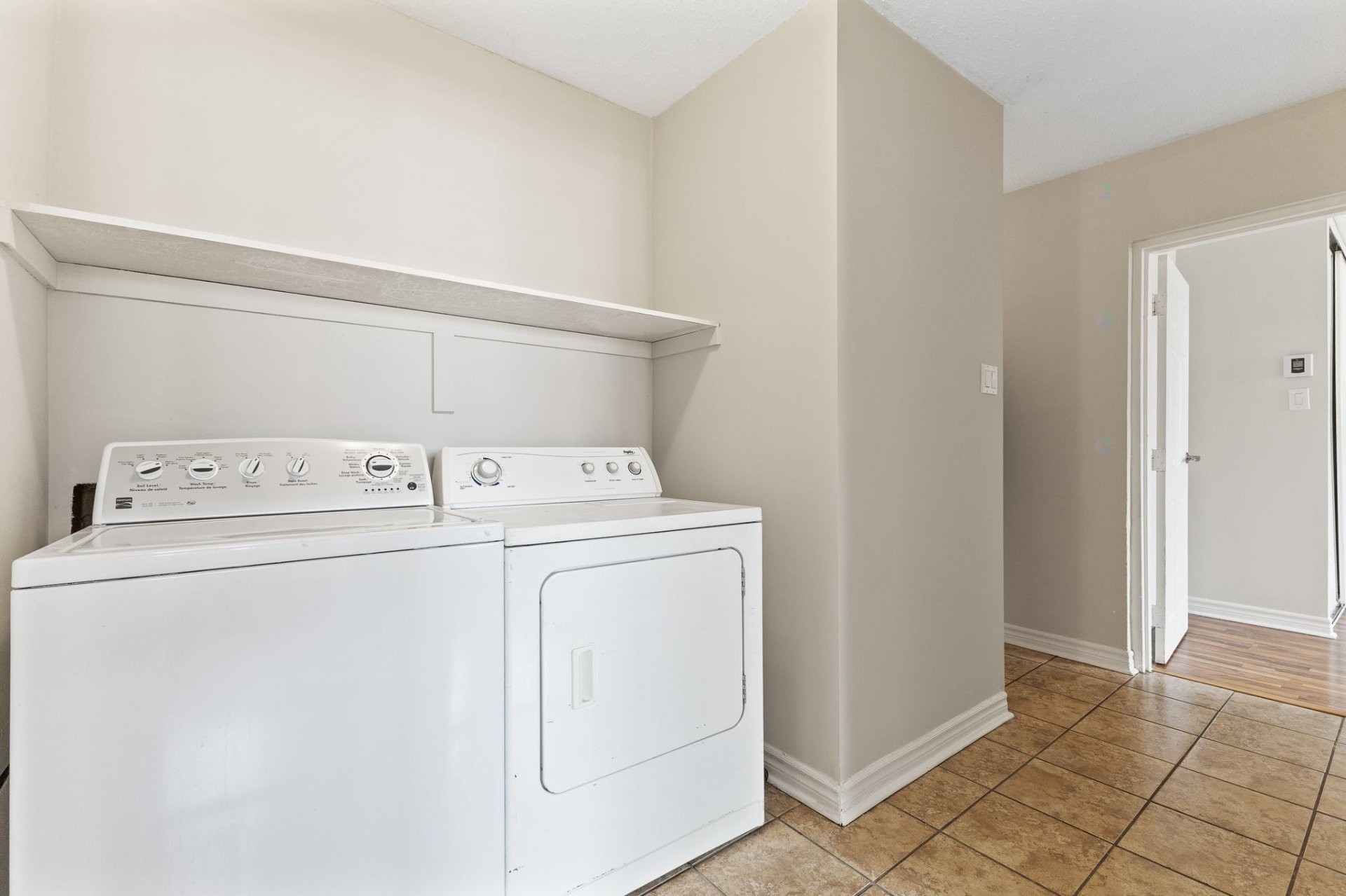 Laundry - 104-90 Ch. Eardley, Gatineau (Aylmer), QC - Indoor Photo Showing Laundry Room