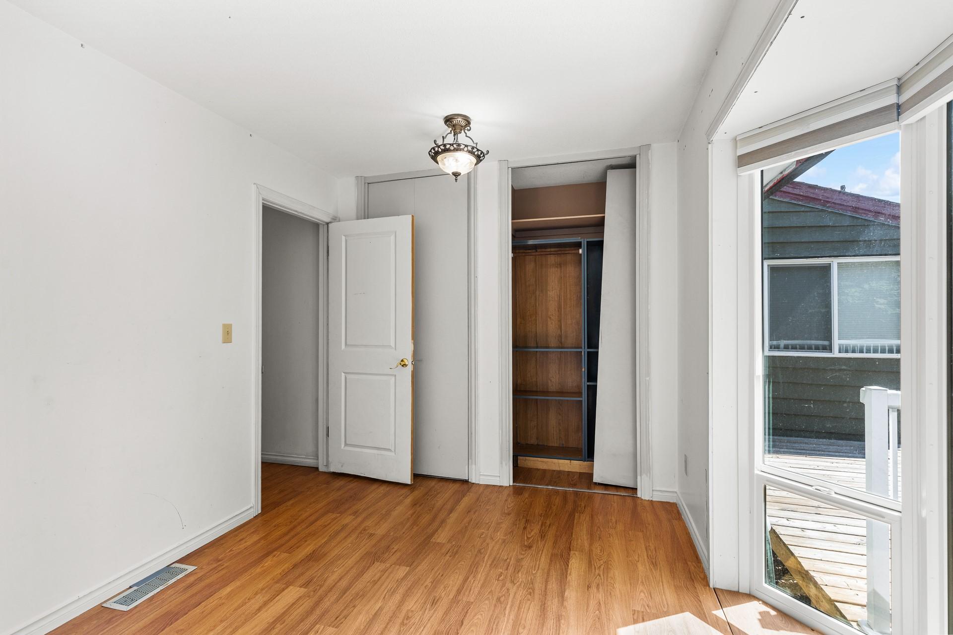925 Sutherland Avenue, Kelowna, BC - Indoor Photo Showing Other Room
