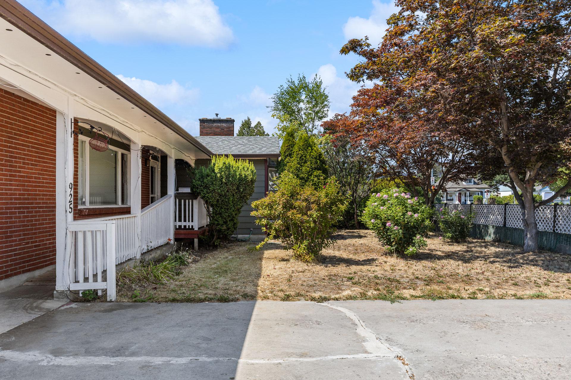 925 Sutherland Avenue, Kelowna, BC - Outdoor