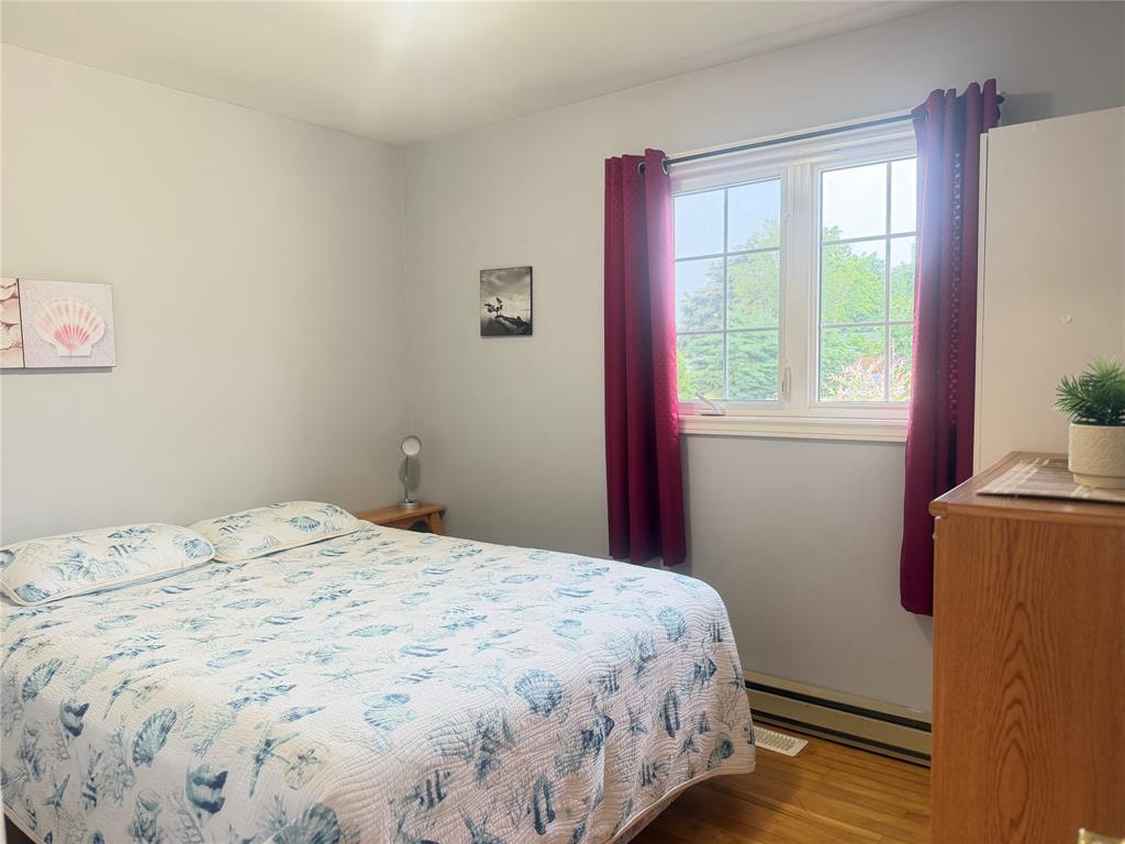 37 Read Street, Gander, NL - Indoor Photo Showing Bedroom