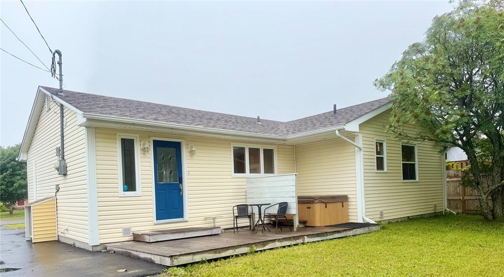 37 Read Street, Gander, NL - Outdoor With Exterior