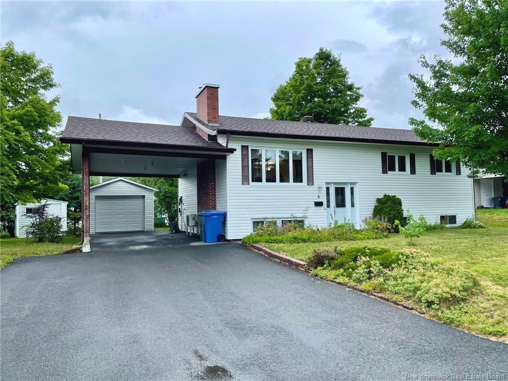 4 Emile-Simard Ave, Edmundston, NB