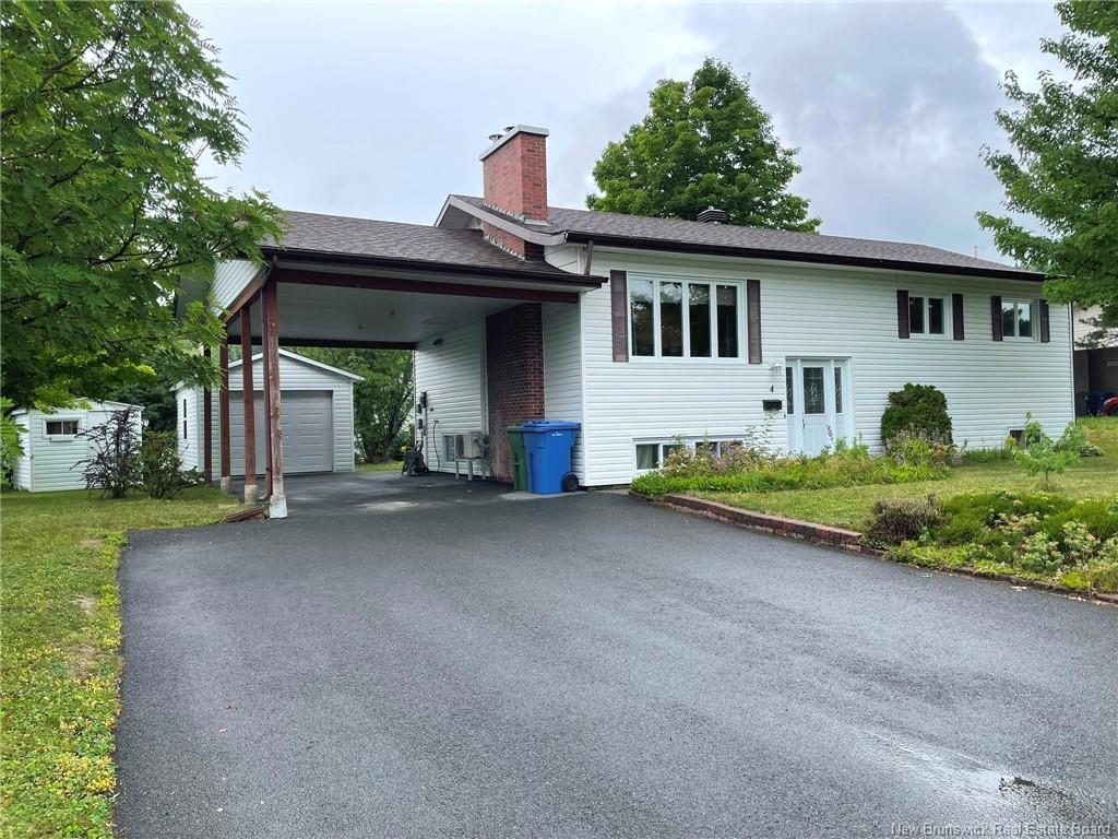 4 Emile-Simard Ave, Edmundston, NB