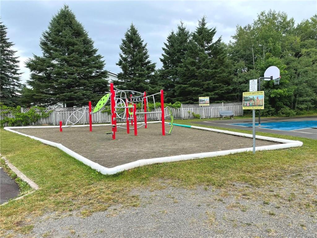 4 Emile-Simard Ave, Edmundston, NB