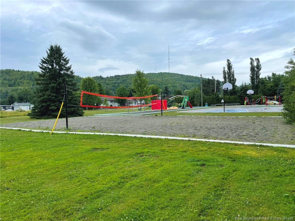 4 Emile-Simard Ave, Edmundston, NB