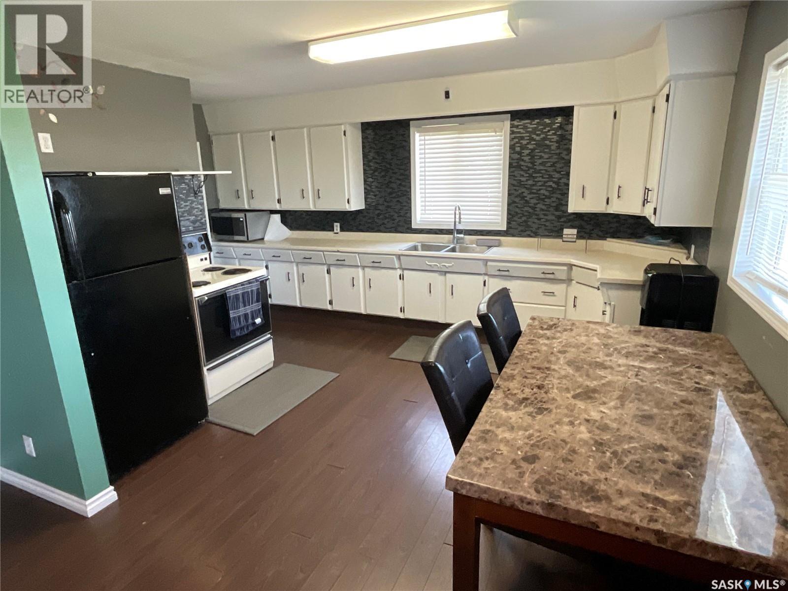 217 3Rd Street N, Wakaw, SK - Indoor Photo Showing Other Room