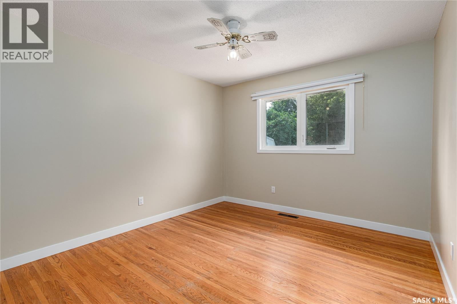 1131 Currie Crescent, Moose Jaw, SK - Indoor Photo Showing Other Room