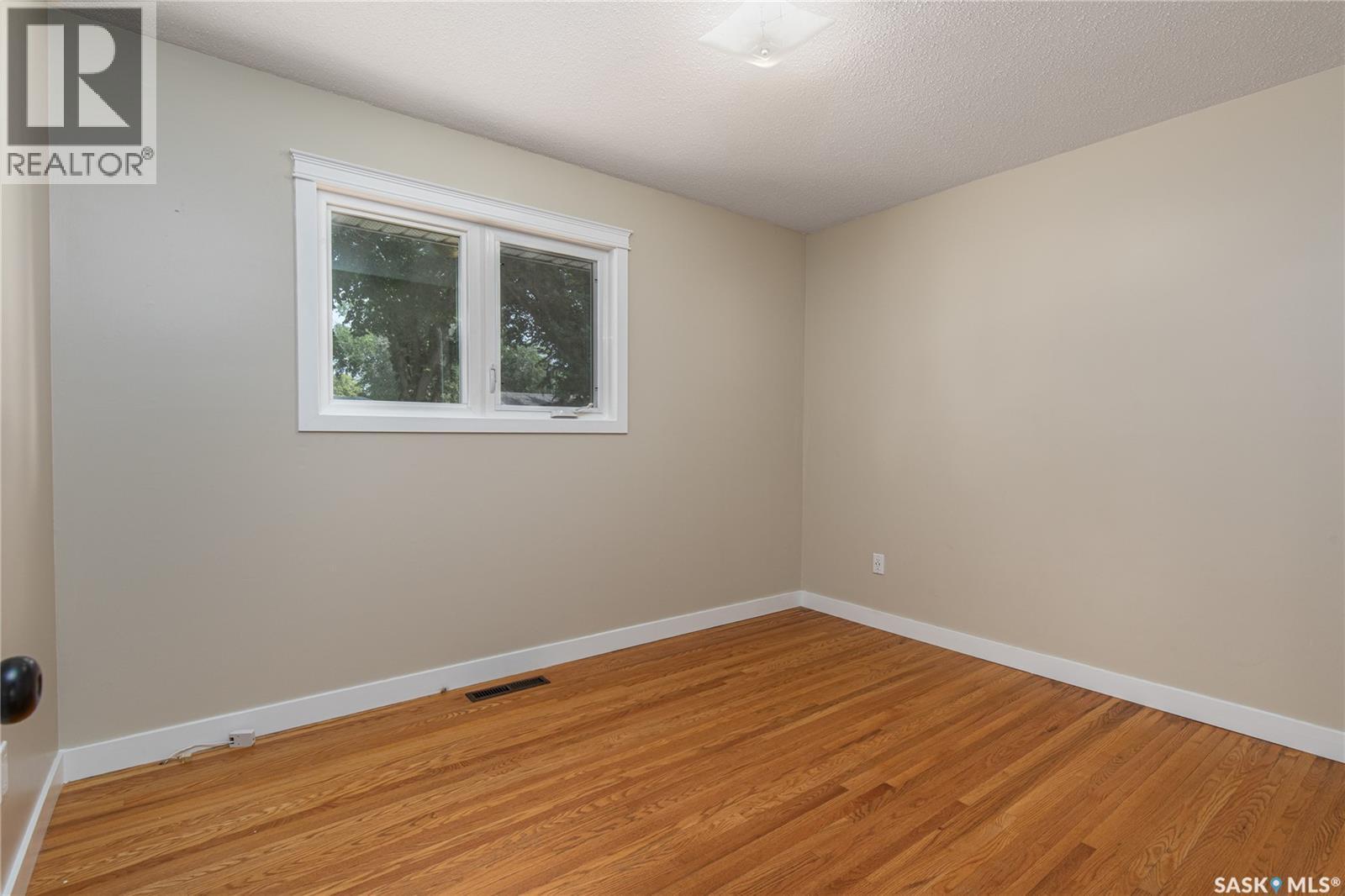1131 Currie Crescent, Moose Jaw, SK - Indoor Photo Showing Other Room