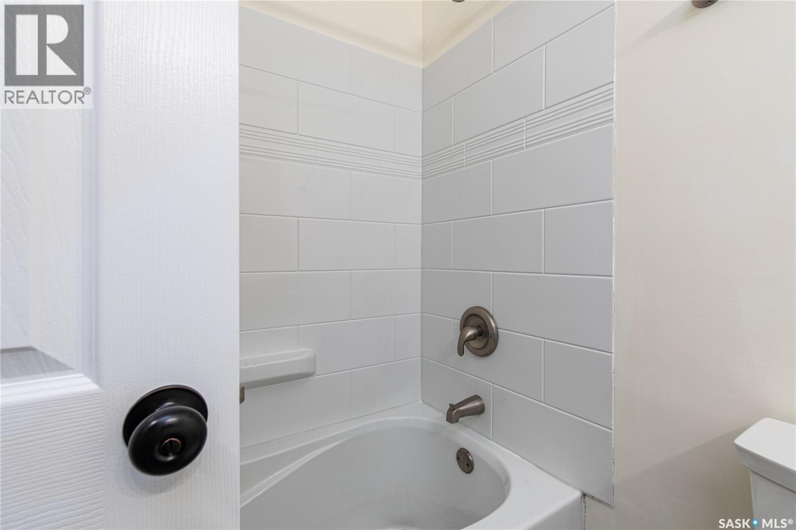 1131 Currie Crescent, Moose Jaw, SK - Indoor Photo Showing Bathroom