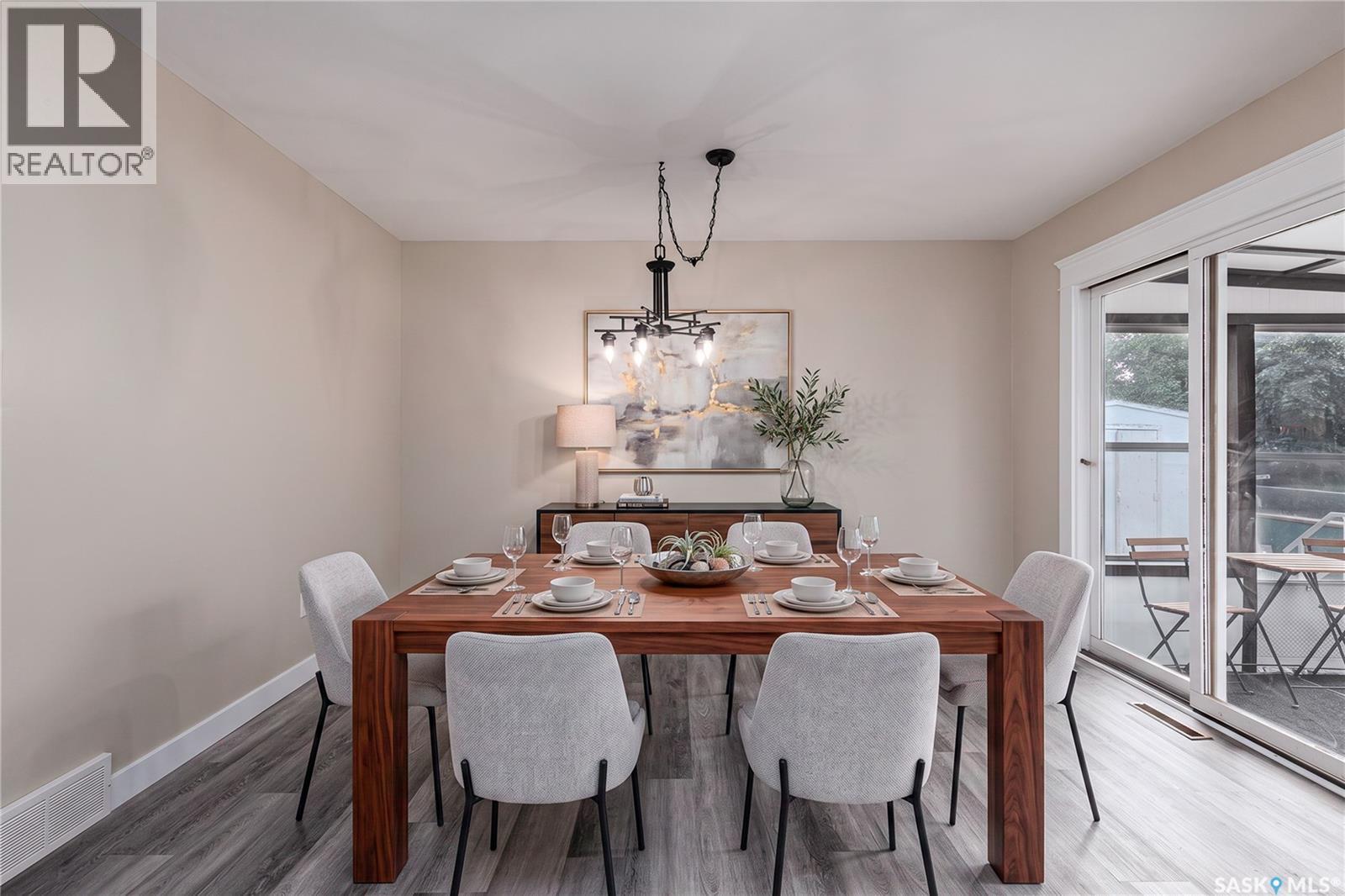 1131 Currie Crescent, Moose Jaw, SK - Indoor Photo Showing Dining Room