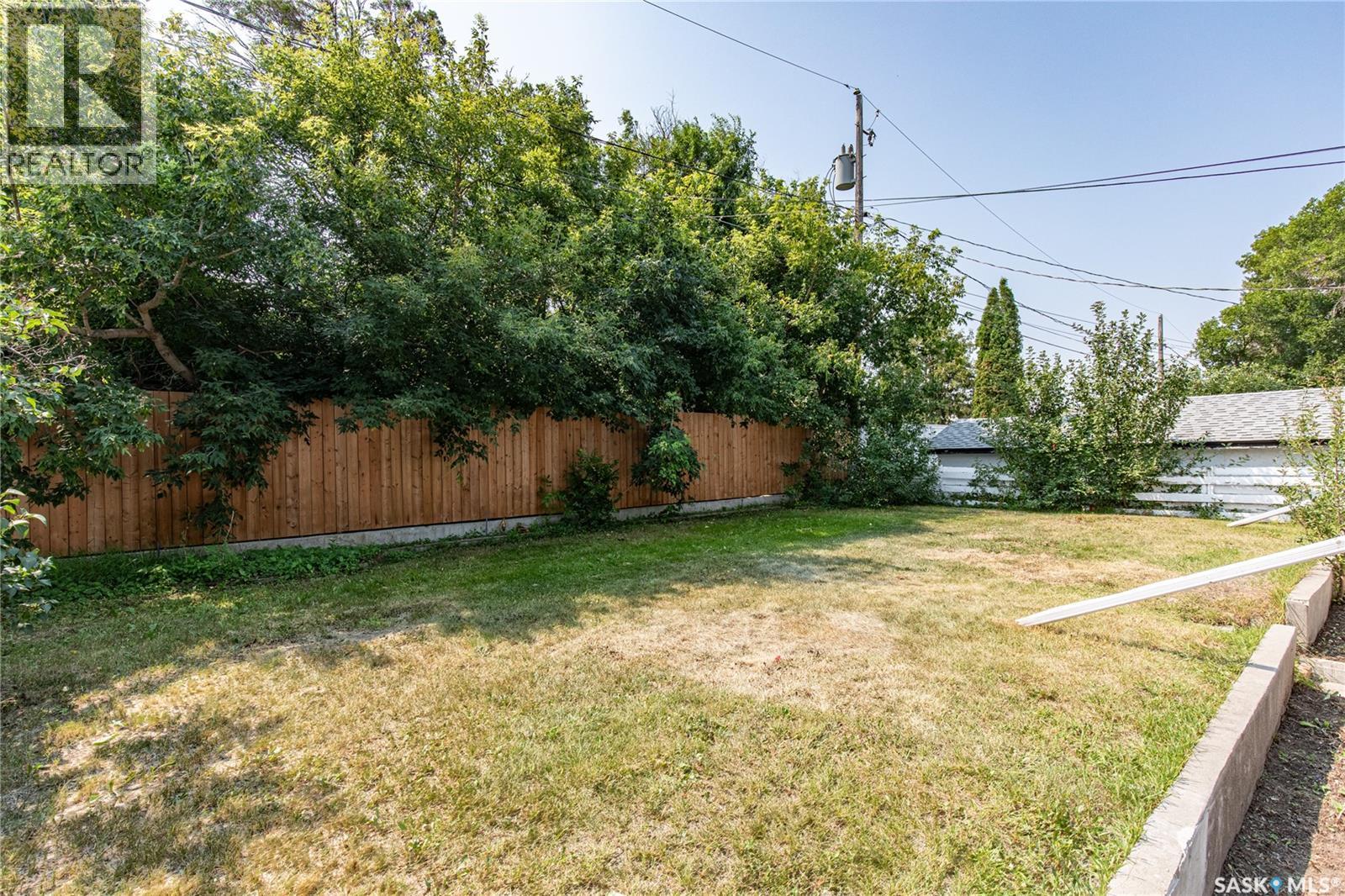 1131 Currie Crescent, Moose Jaw, SK - Outdoor