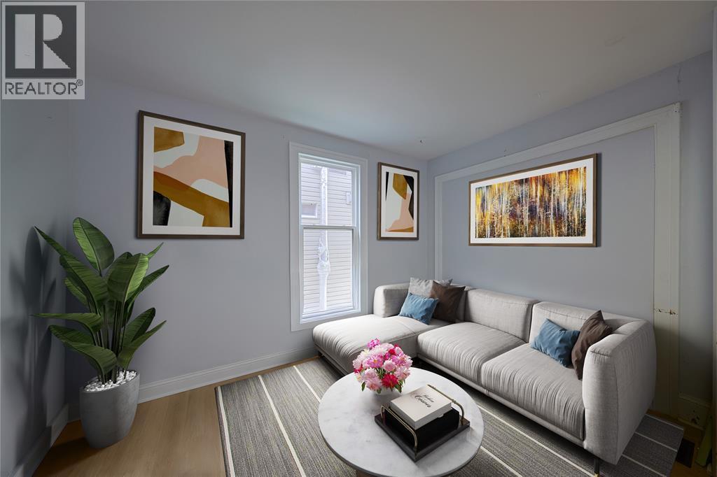 196 Brock Street North, Sarnia, ON - Indoor Photo Showing Living Room