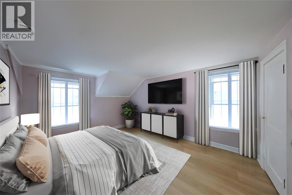 196 Brock Street North, Sarnia, ON - Indoor Photo Showing Bedroom