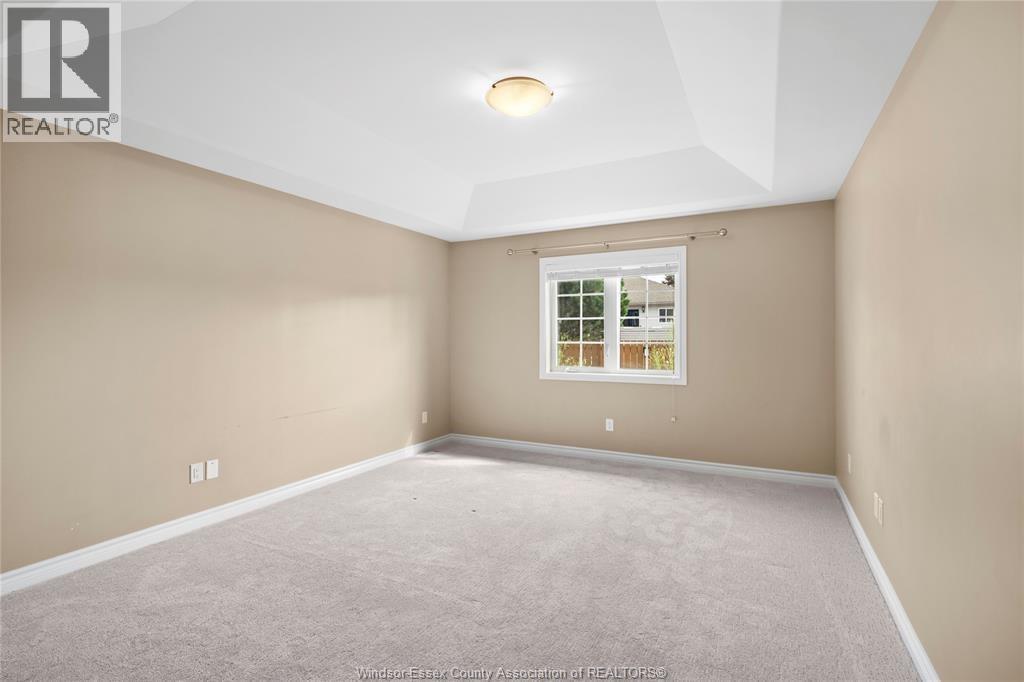 384 Boismier, Lasalle, ON - Indoor Photo Showing Other Room