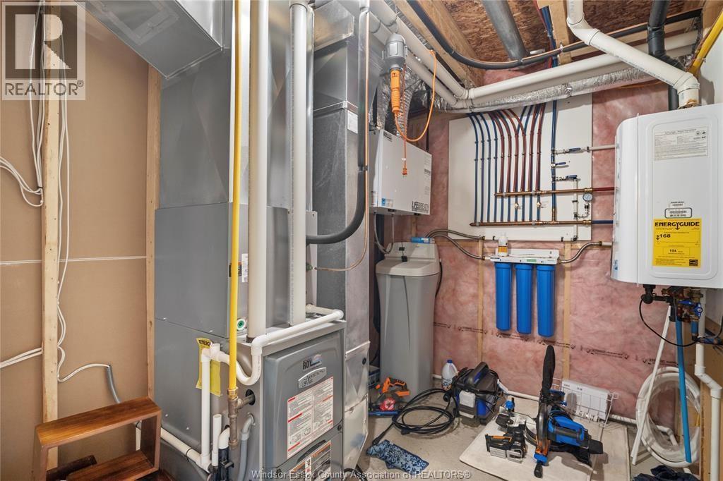 384 Boismier, Lasalle, ON - Indoor Photo Showing Basement
