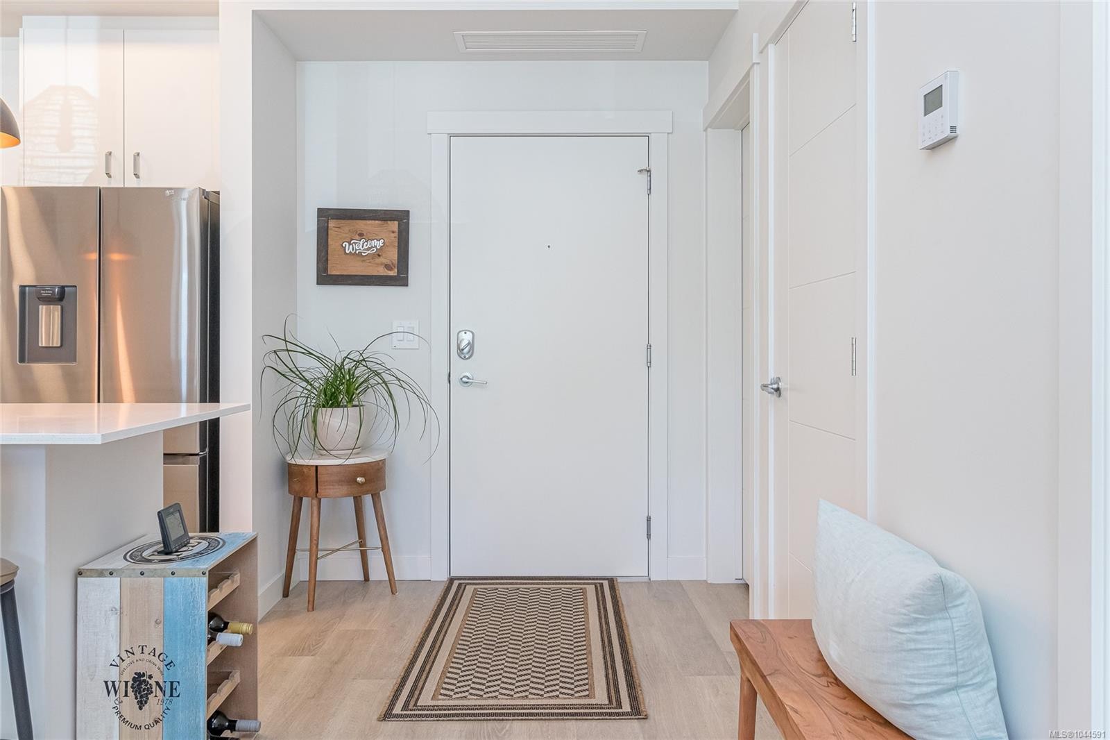 #106-120 Jensen Ave West, Parksville, BC - Indoor Photo Showing Other Room