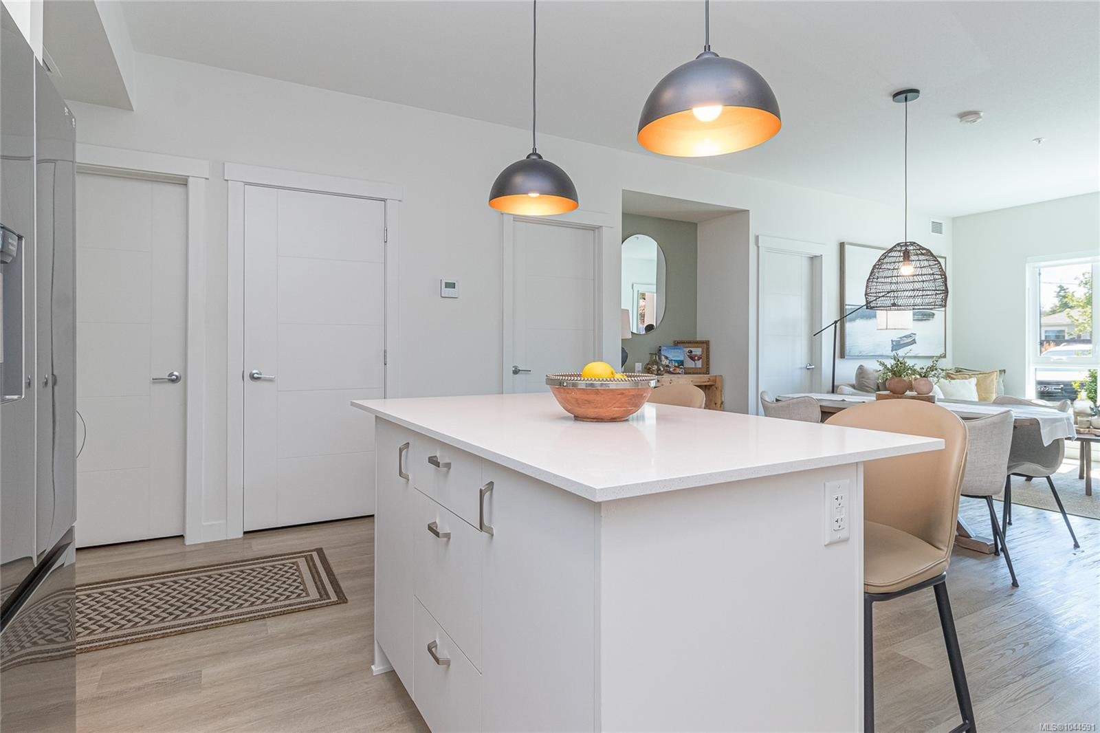 #106-120 Jensen Ave West, Parksville, BC - Indoor