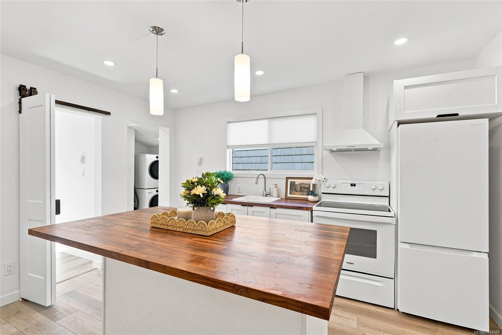 121 Pine St, Nanaimo, BC