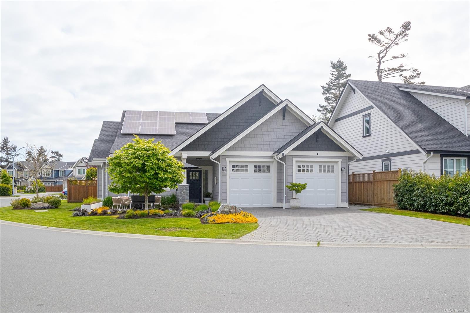 9257 Bakerview Close, North Saanich, BC