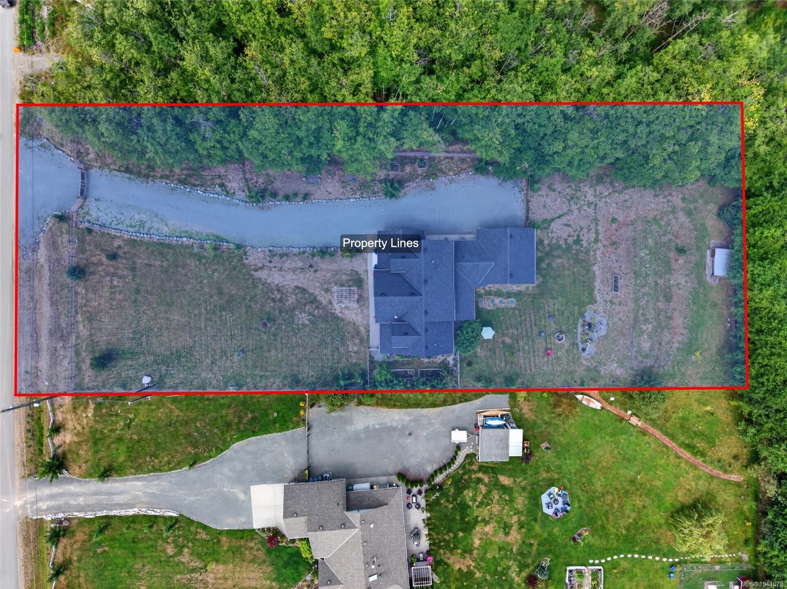 8740 Oyster River Way, Black Creek, BC