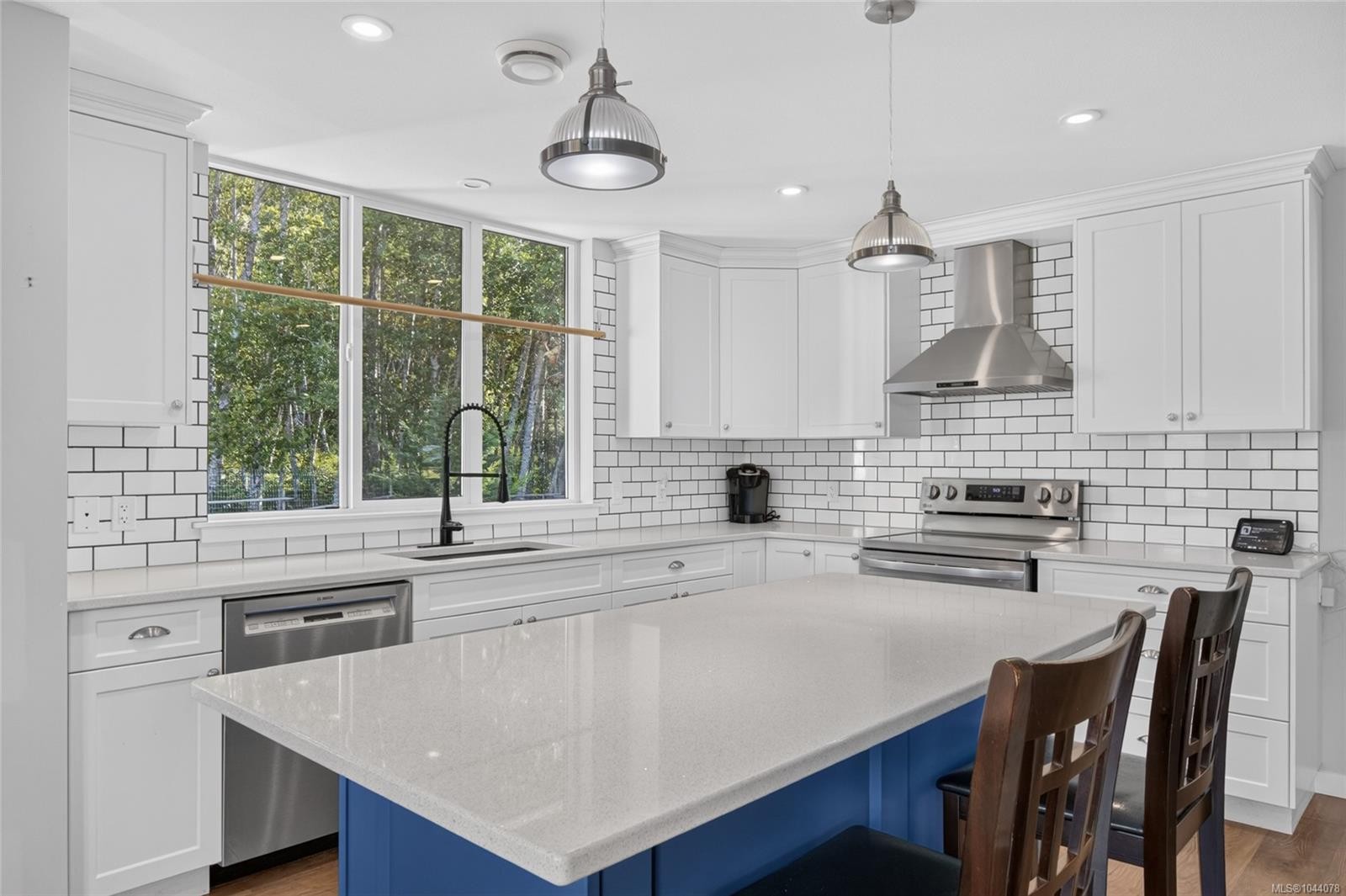 8740 Oyster River Way, Black Creek, BC