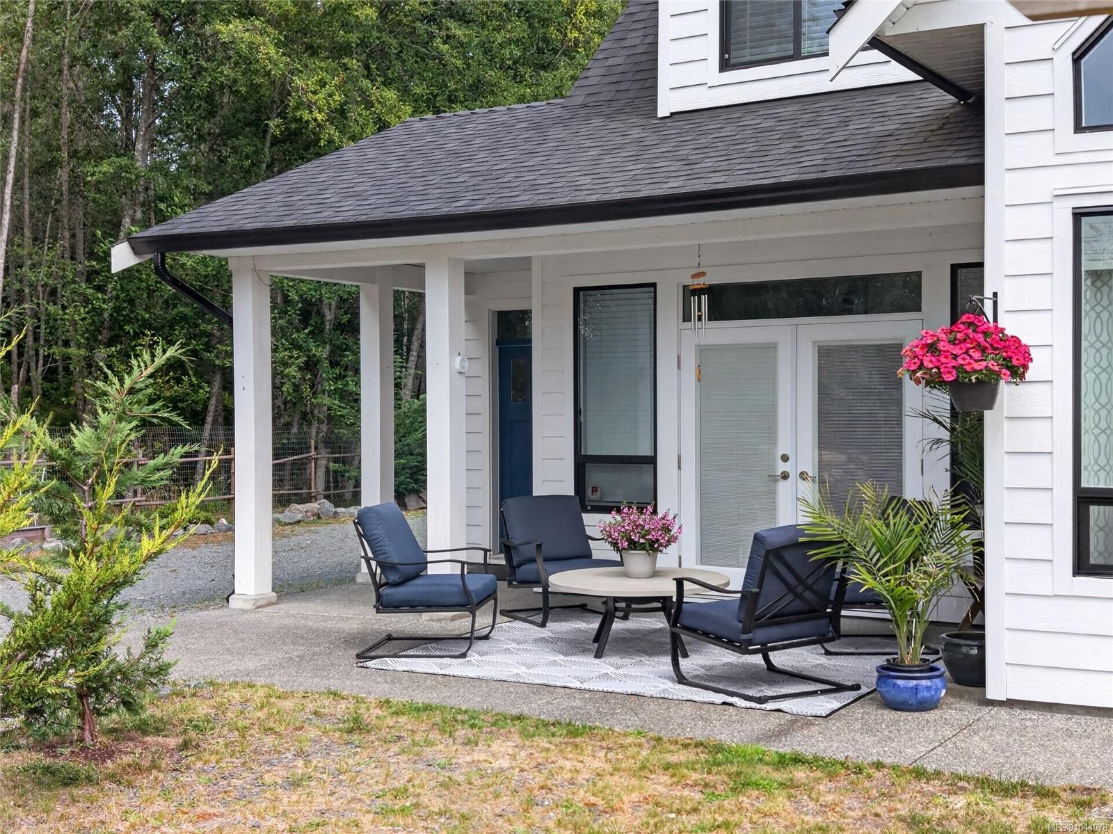 8740 Oyster River Way, Black Creek, BC