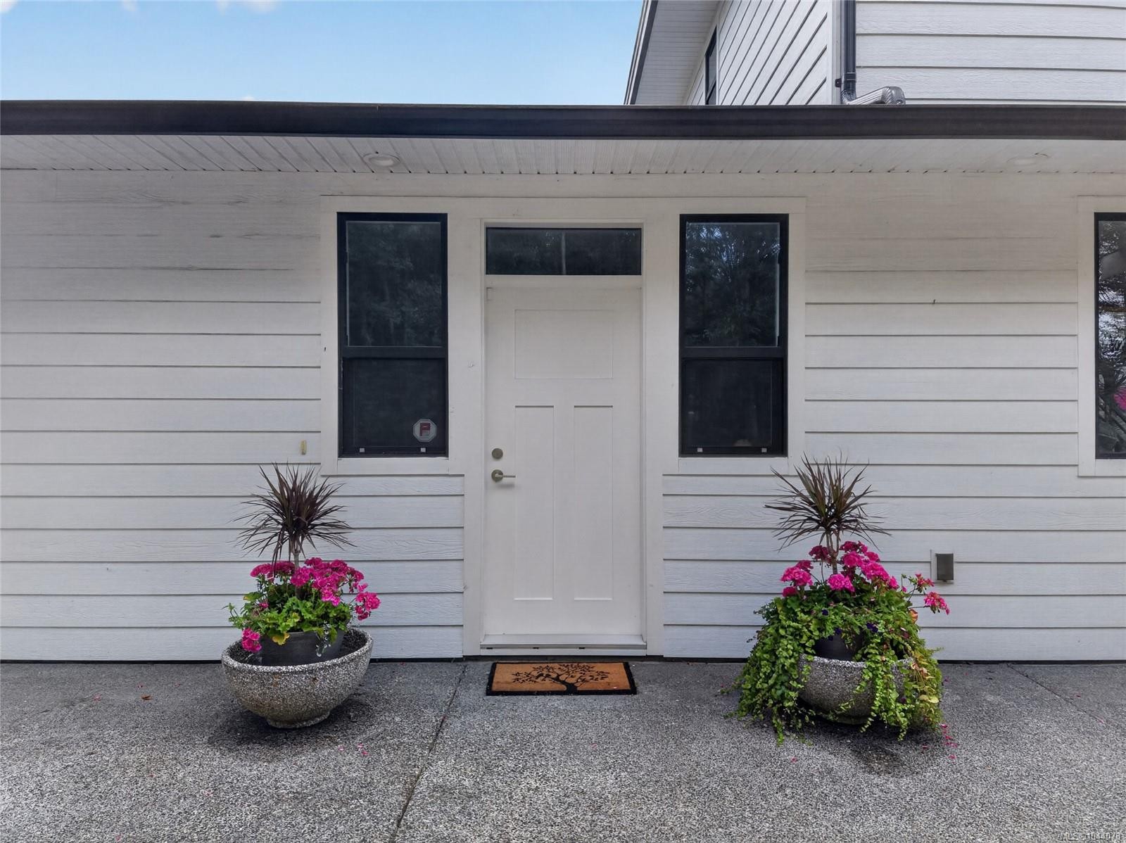 8740 Oyster River Way, Black Creek, BC