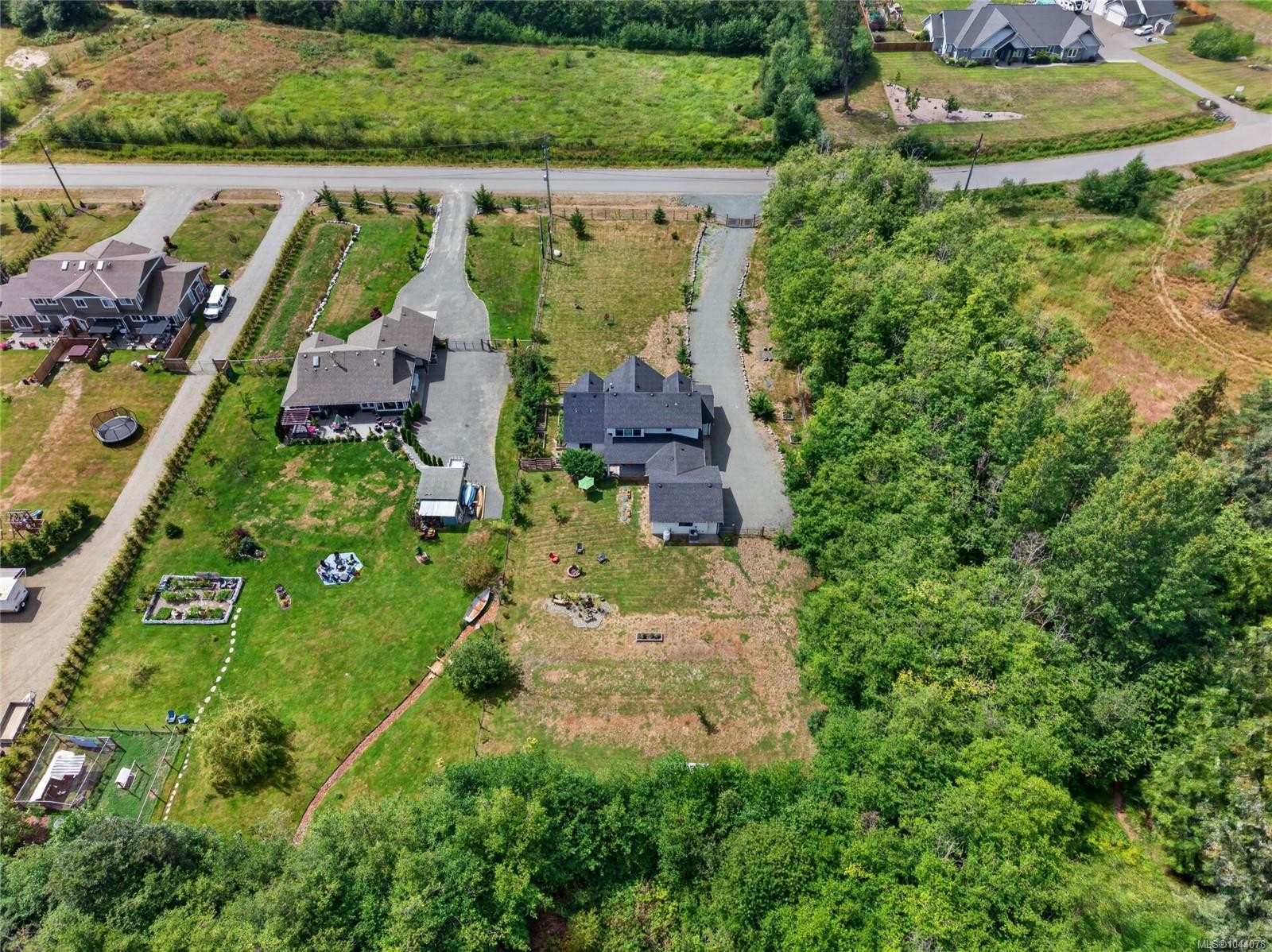 8740 Oyster River Way, Black Creek, BC