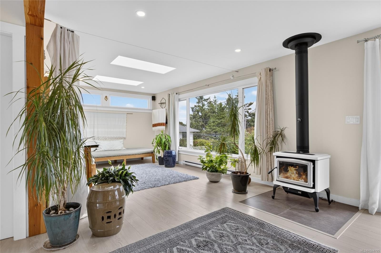 5674 Market St, Union Bay, BC