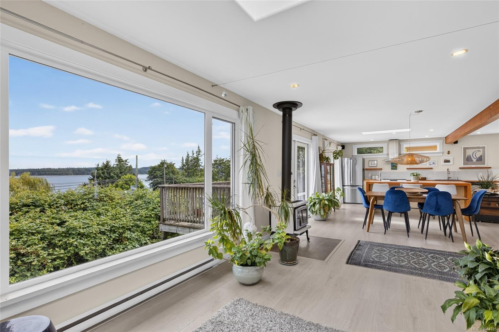 5674 Market St, Union Bay, BC