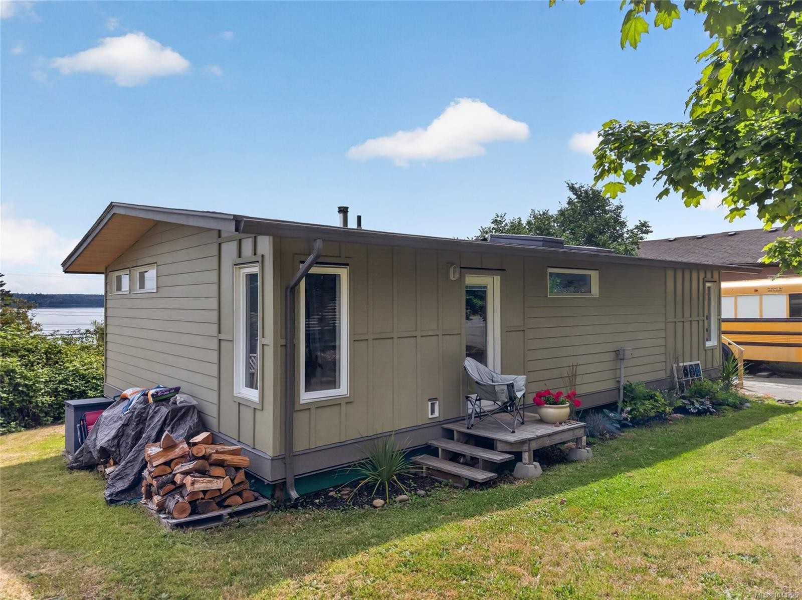 5674 Market St, Union Bay, BC