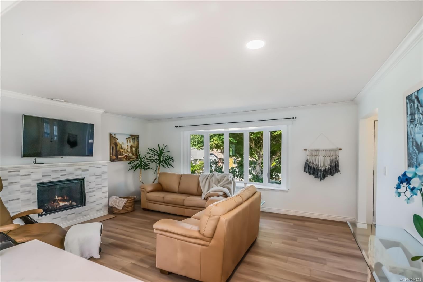 560 Eaglecrest Dr, Qualicum Beach, BC