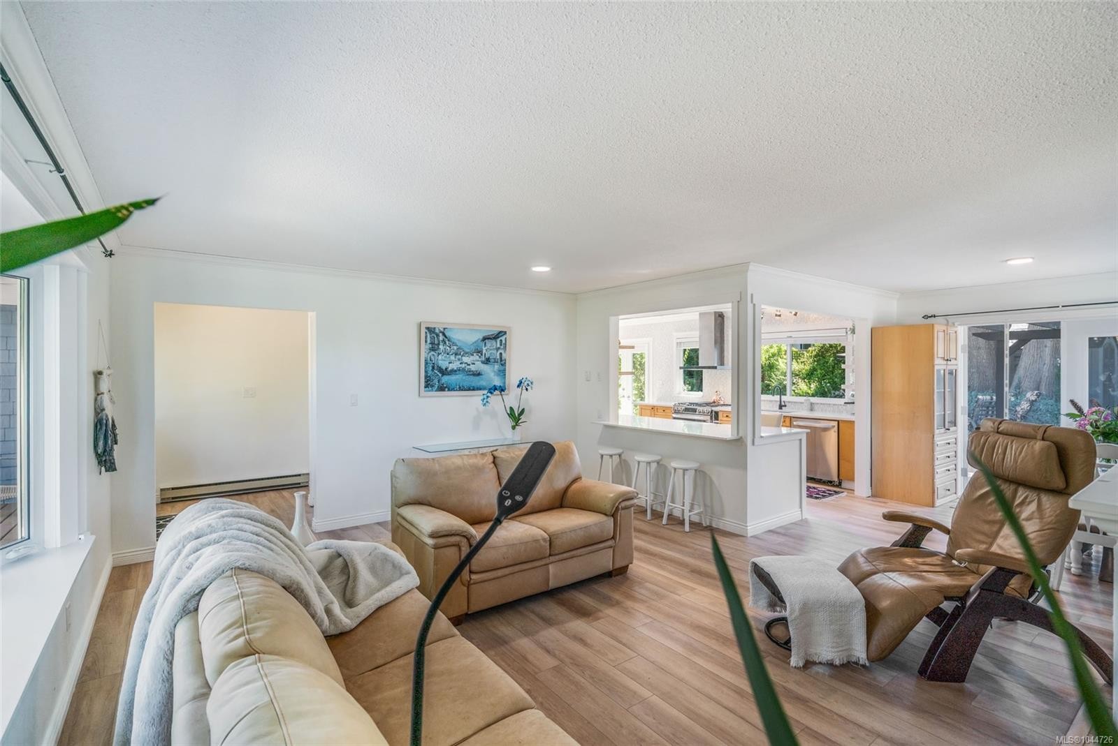560 Eaglecrest Dr, Qualicum Beach, BC