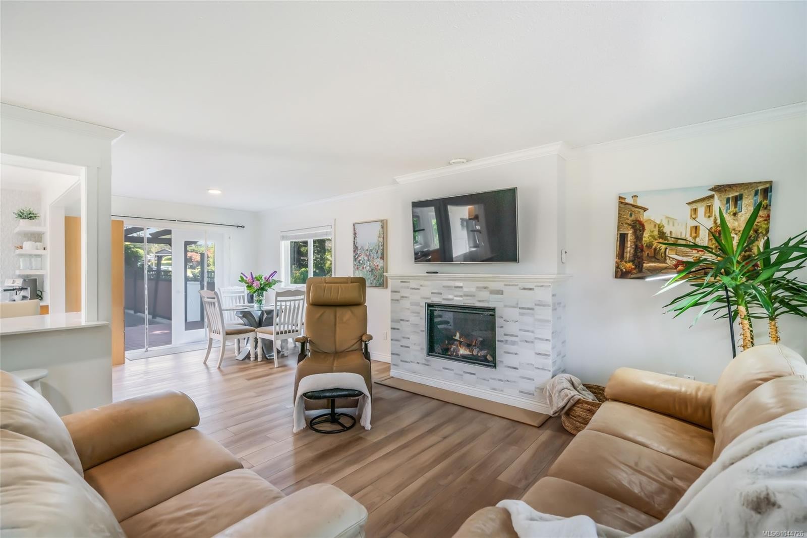 560 Eaglecrest Dr, Qualicum Beach, BC