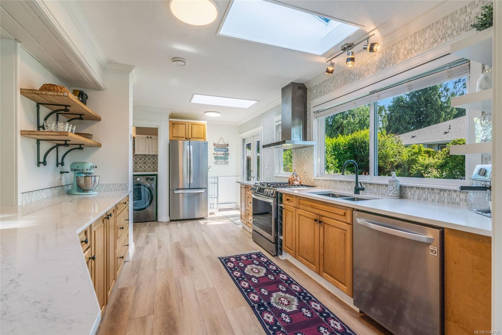 560 Eaglecrest Dr, Qualicum Beach, BC