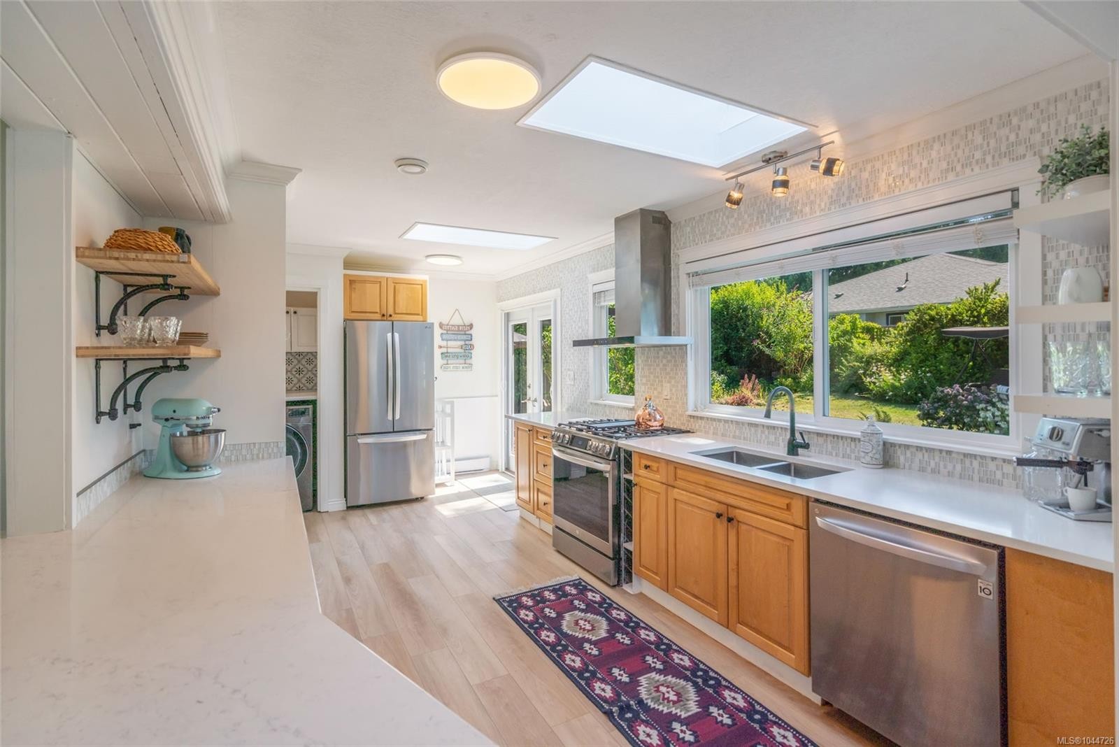 560 Eaglecrest Dr, Qualicum Beach, BC