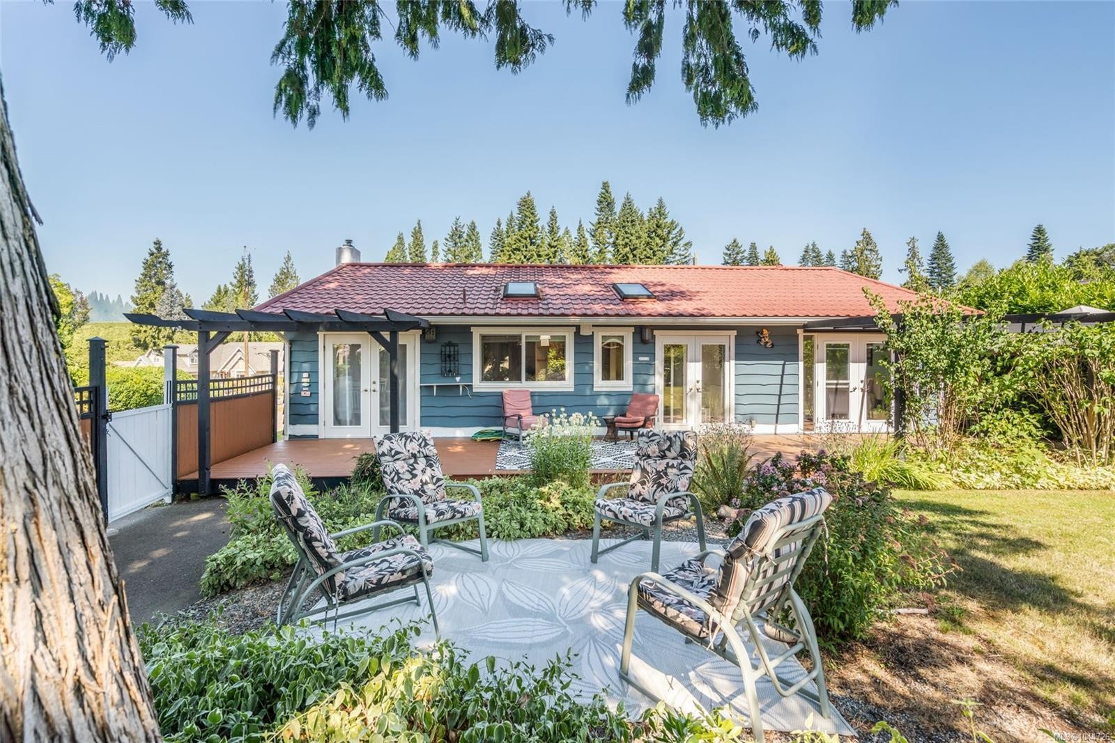 560 Eaglecrest Dr, Qualicum Beach, BC