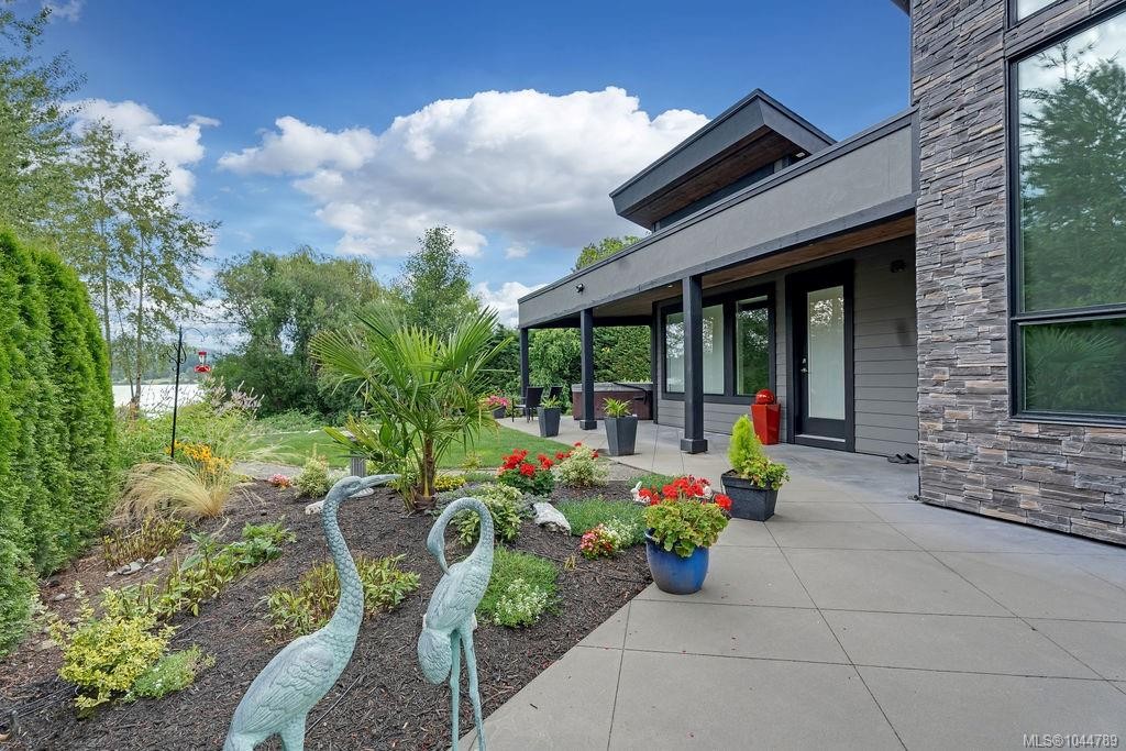 1747 Westlock, Duncan, BC