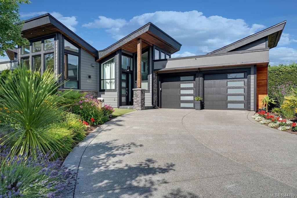 1747 Westlock, Duncan, BC