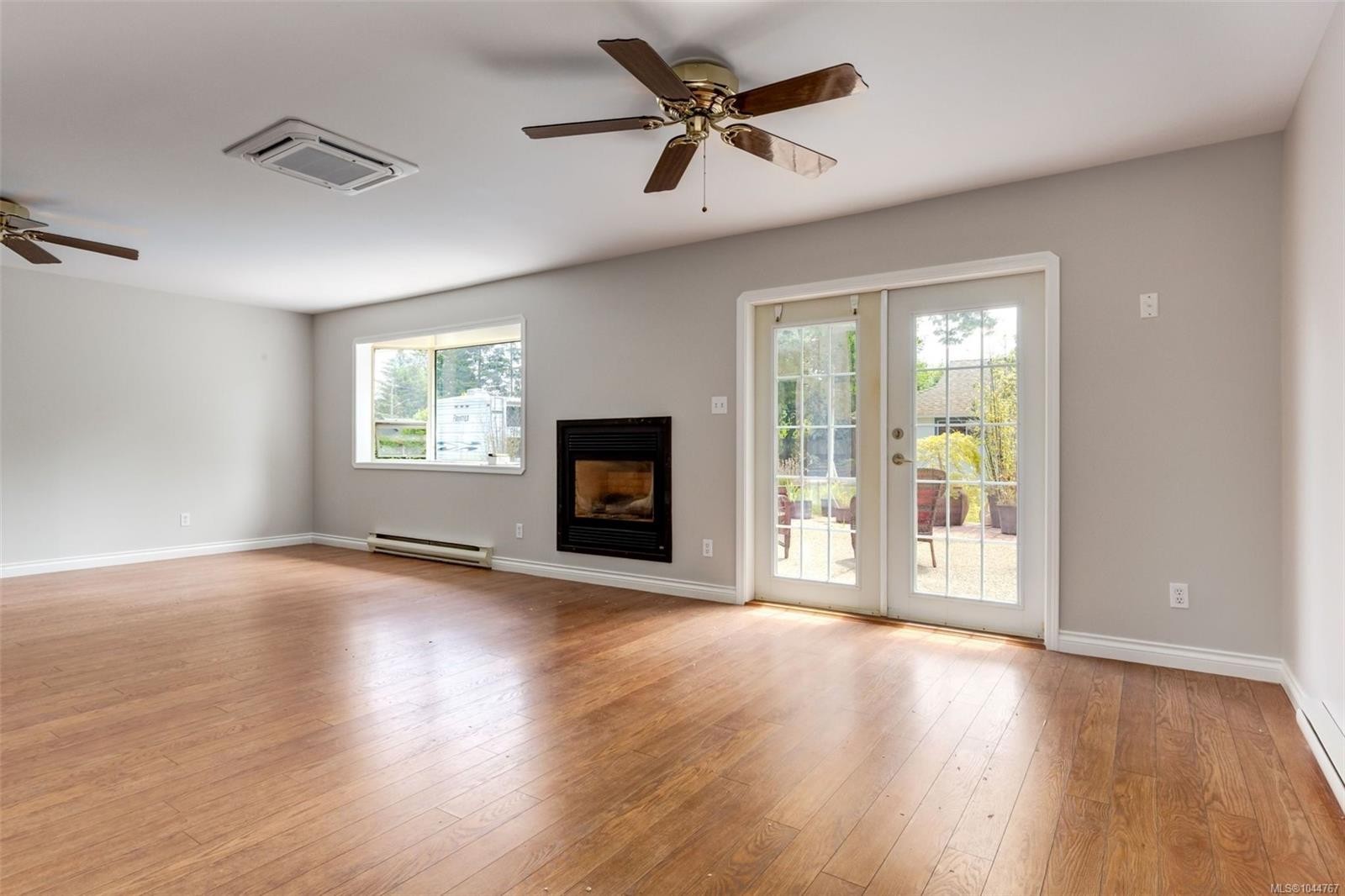 1252 Bunker Pl, French Creek, BC