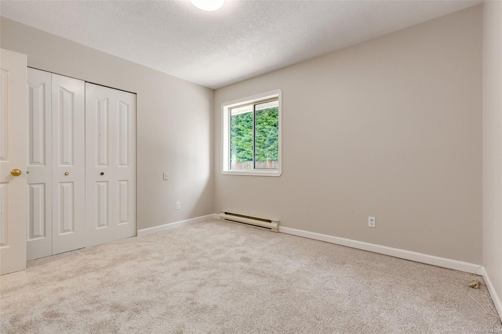 1252 Bunker Pl, French Creek, BC