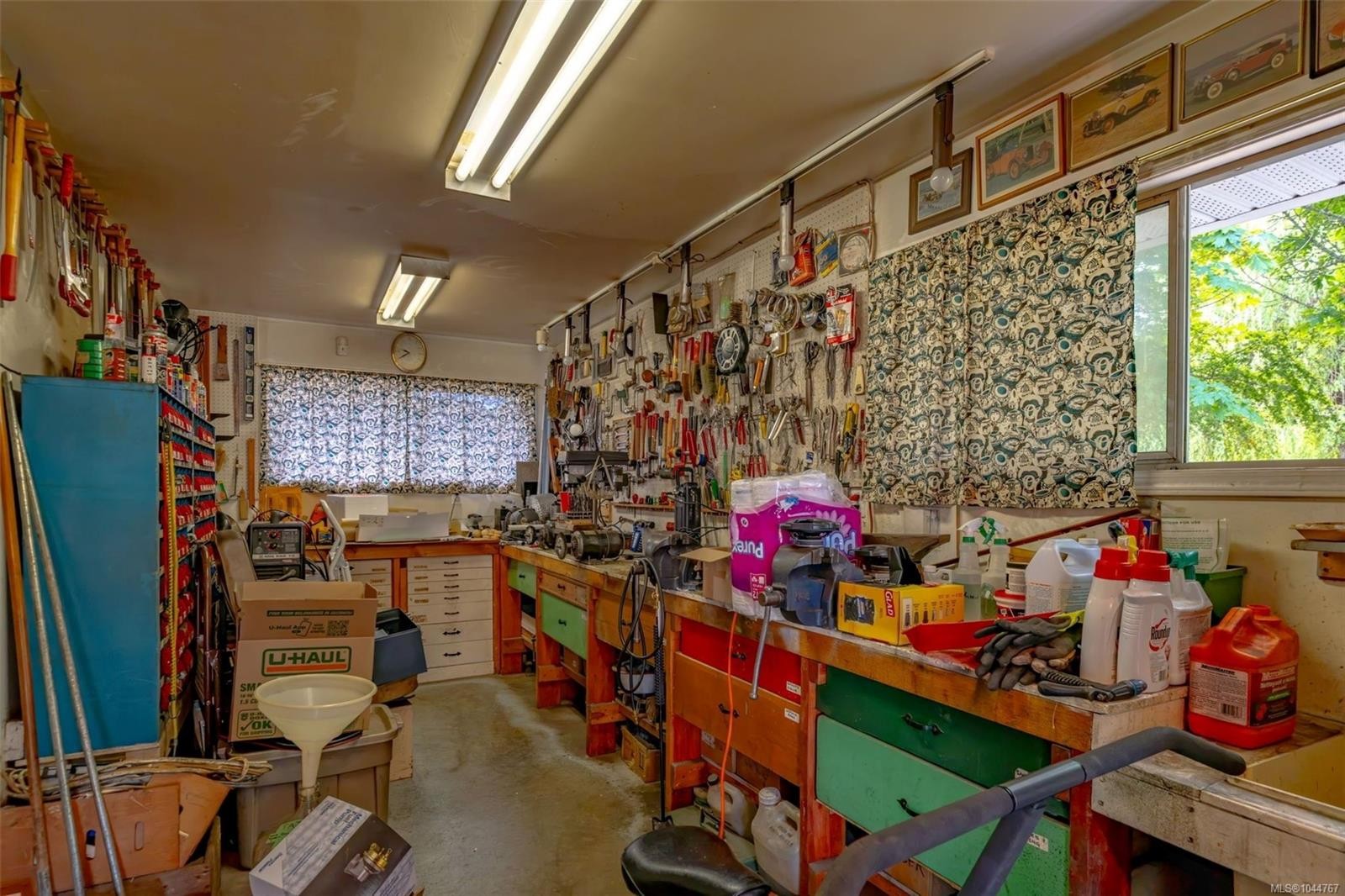 1252 Bunker Pl, French Creek, BC