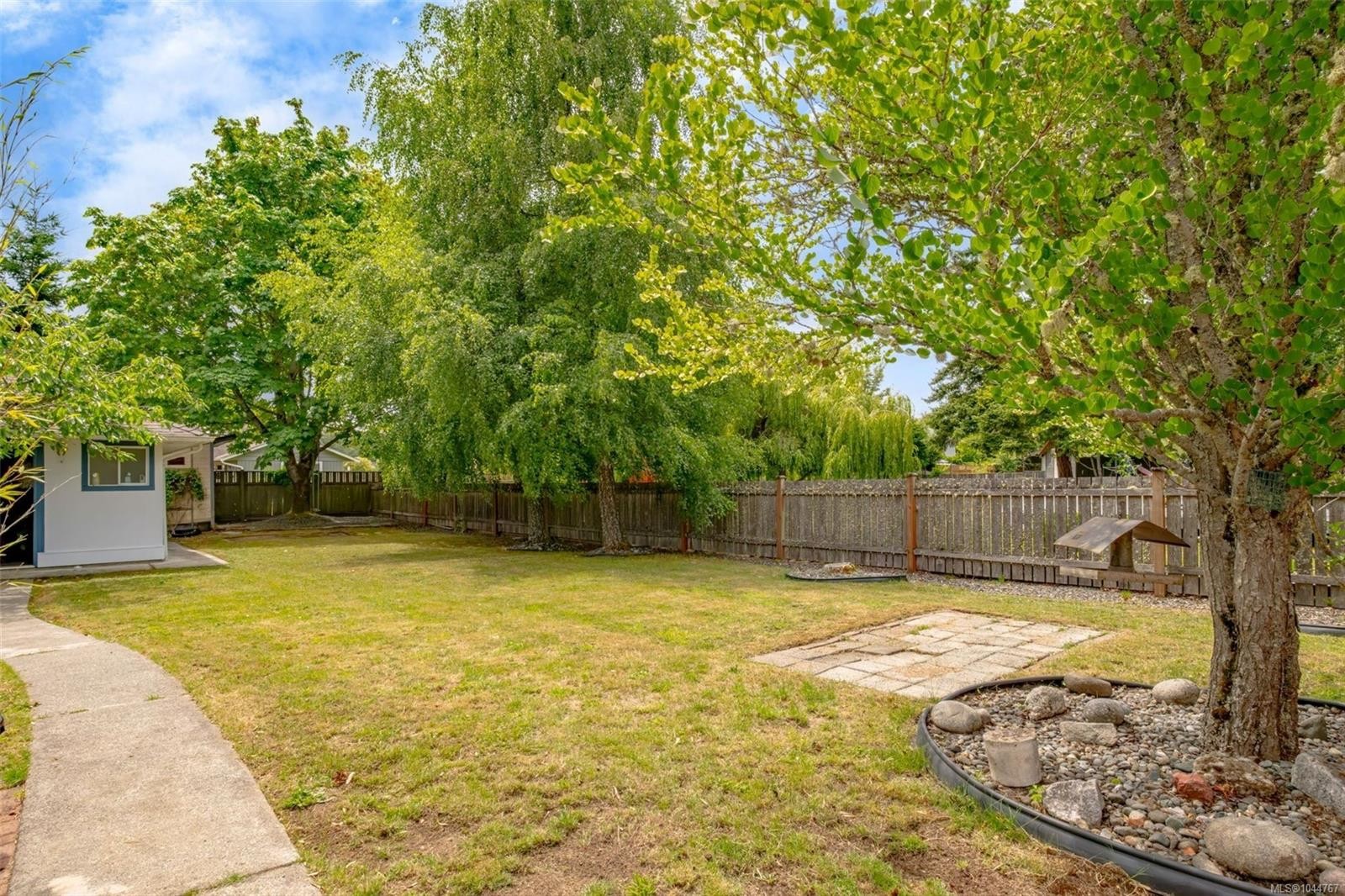 1252 Bunker Pl, French Creek, BC