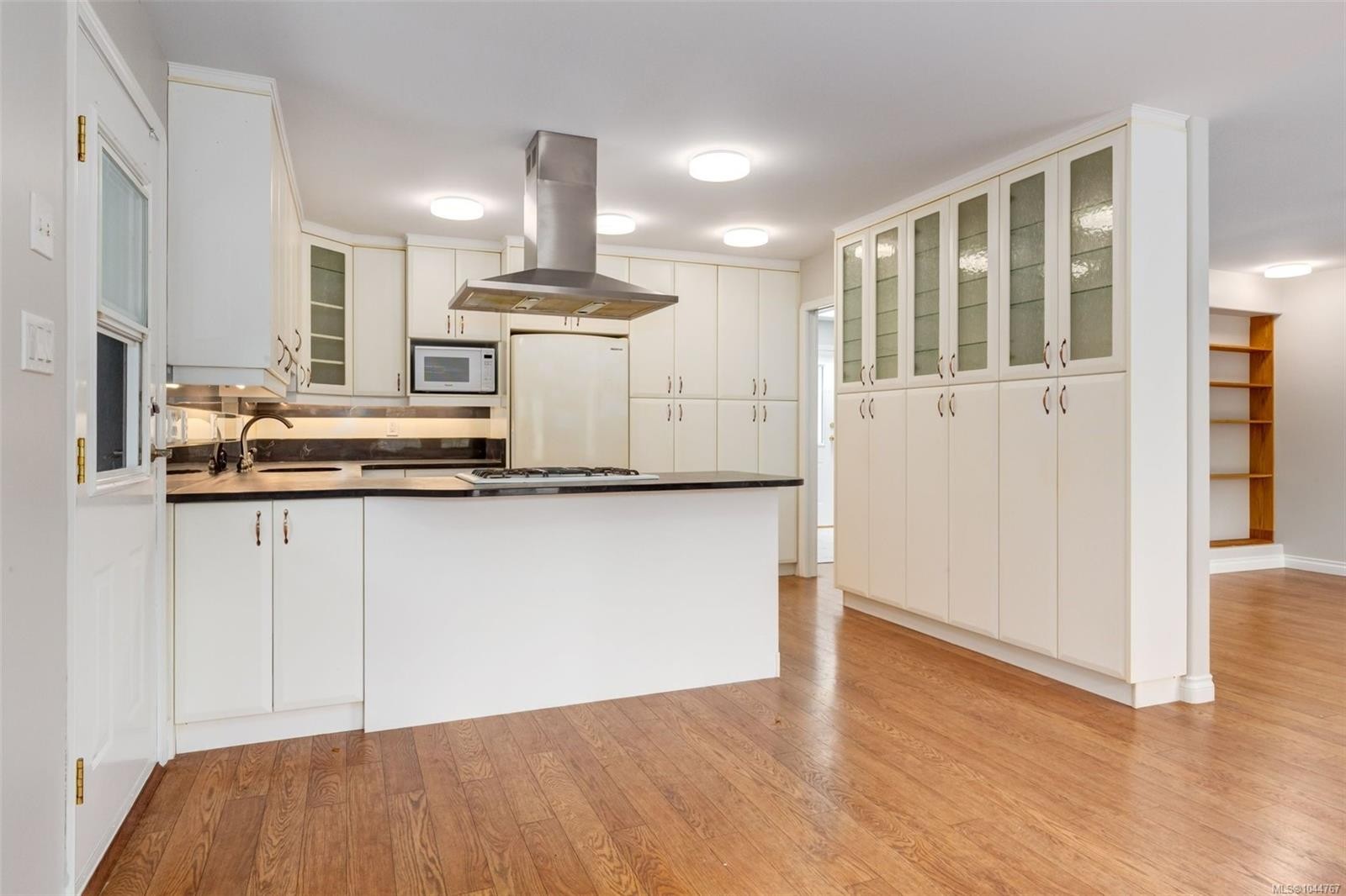 1252 Bunker Pl, French Creek, BC