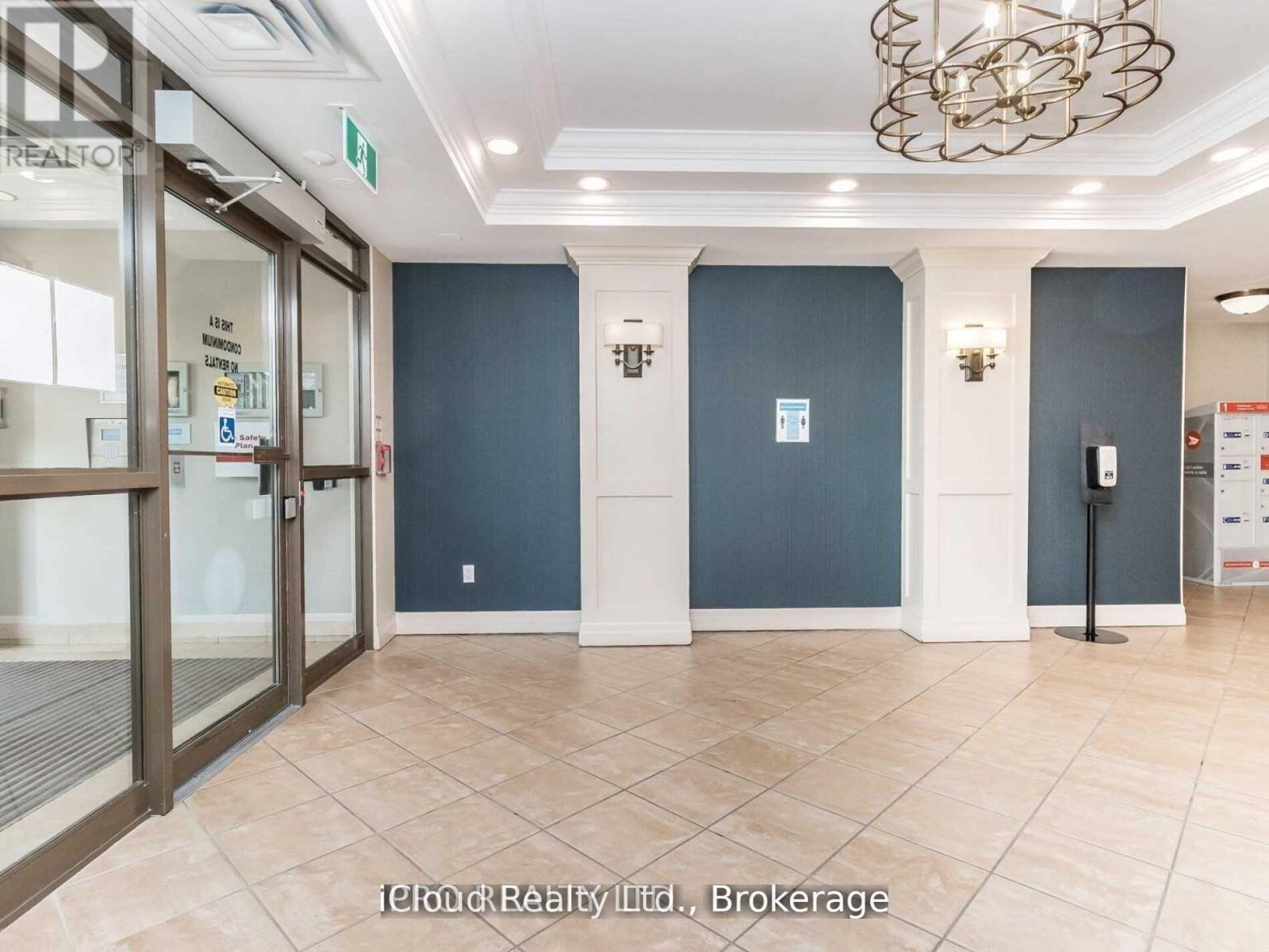 207 - 300 Ray Lawson Boulevard, Brampton, ON - Indoor Photo Showing Other Room