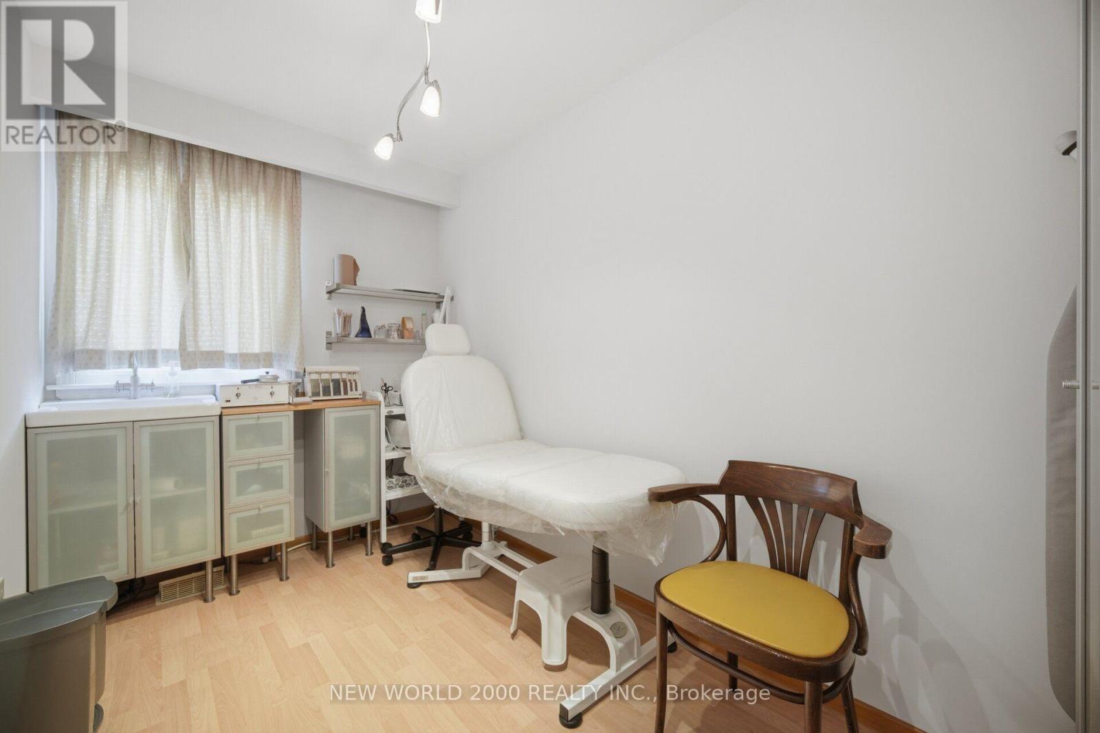 48 Clair Road, Toronto, ON - Indoor