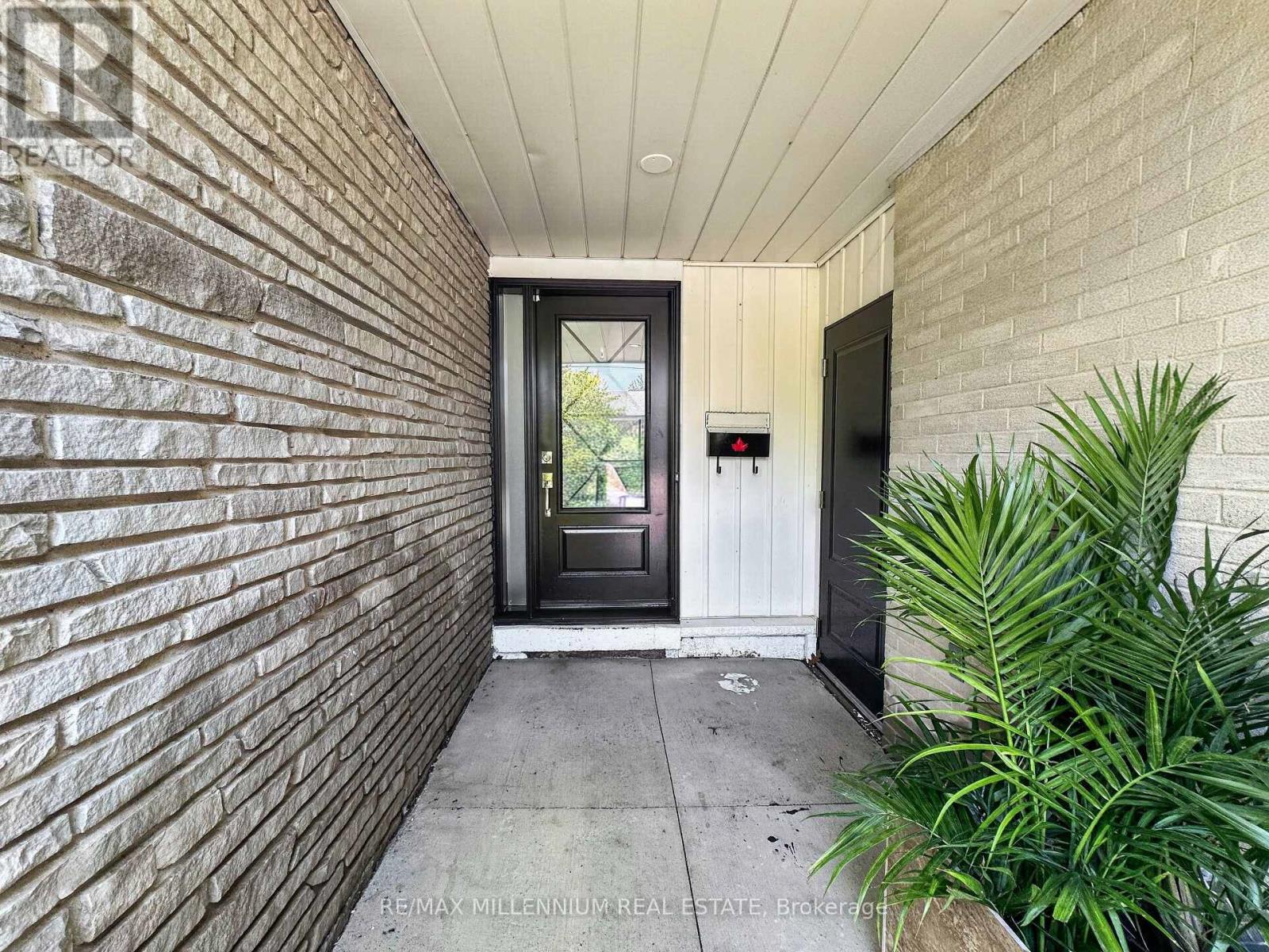 19 Cardwell Street, Orangeville, ON - Outdoor With Exterior