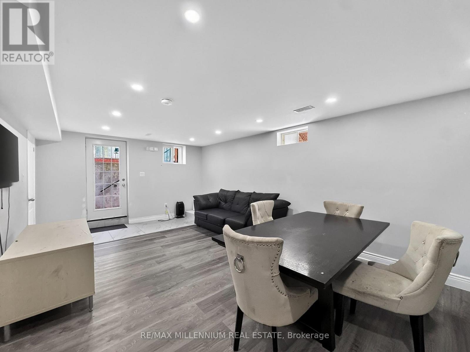19 Cardwell Street, Orangeville, ON - Indoor