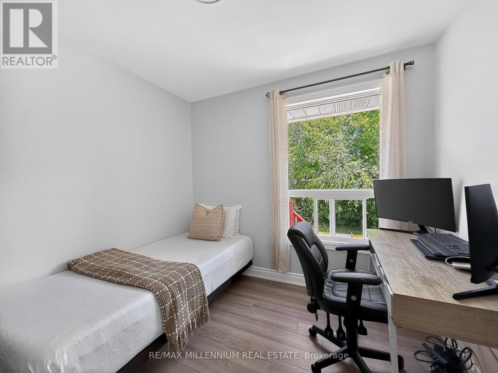 19 Cardwell Street, Orangeville, ON - Indoor