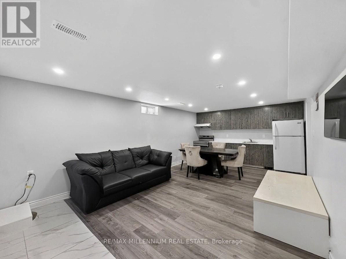 19 Cardwell Street, Orangeville, ON - Indoor Photo Showing Other Room